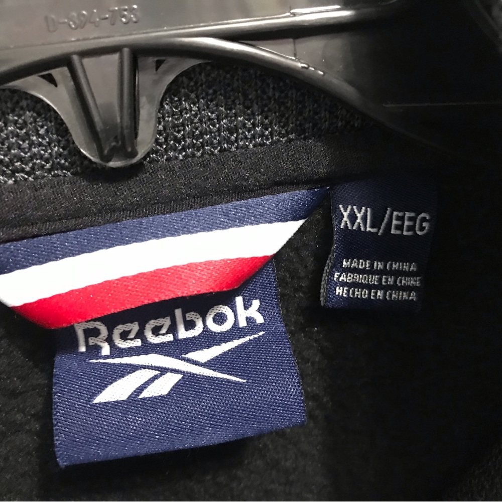 mens Reebok XXL jacket. - Picture 7 of 9